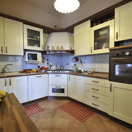 Donna Caterina House, Pietraperzia